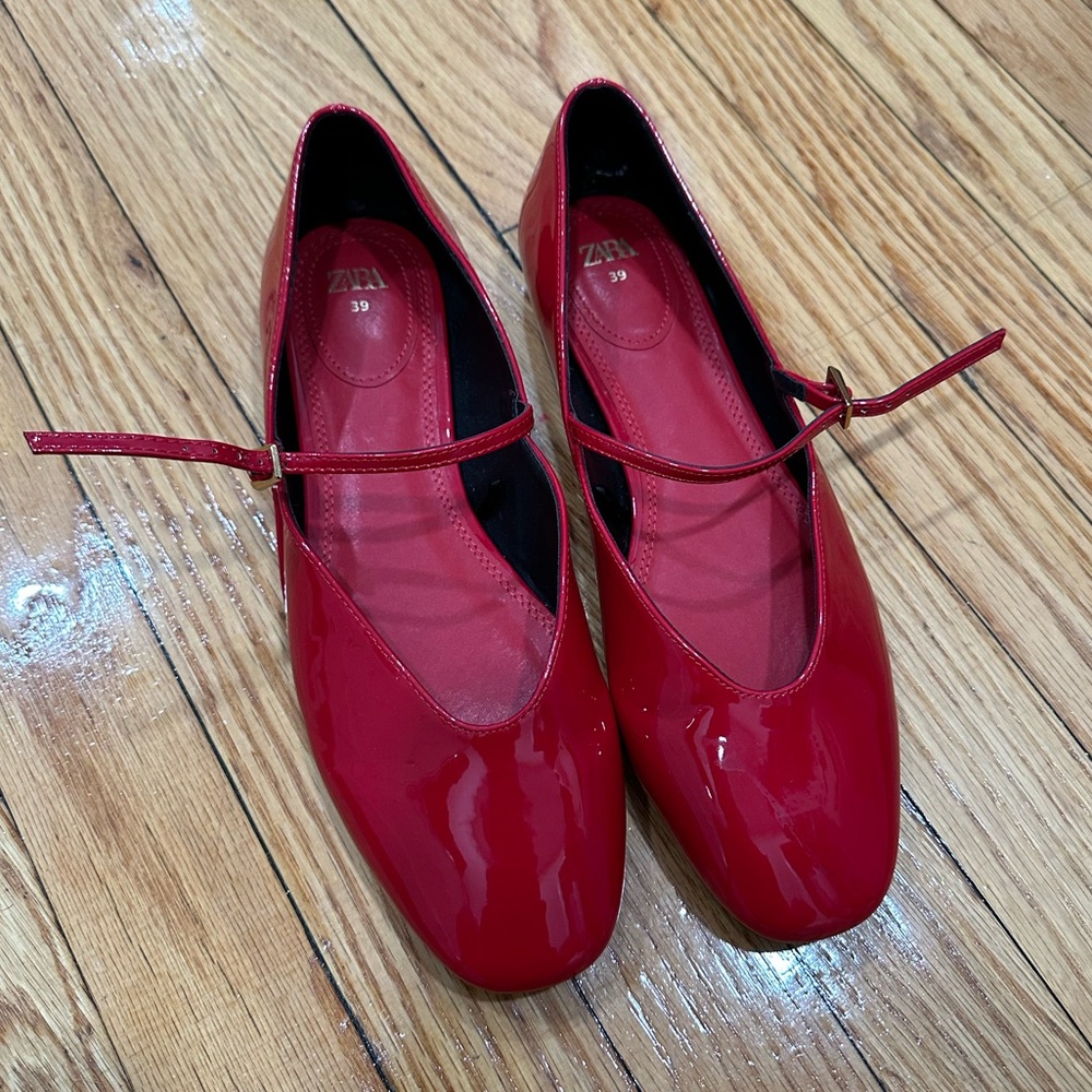 Zara Women's Red Patent Leather Mary Jane Flats